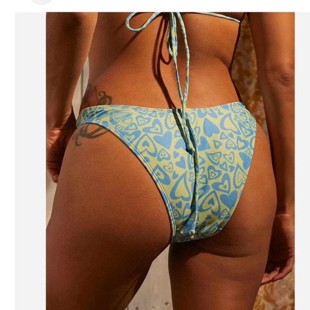 Urban Outfitters Motel Rocks Farida Retro Heart Bikini Bottoms size L NWT